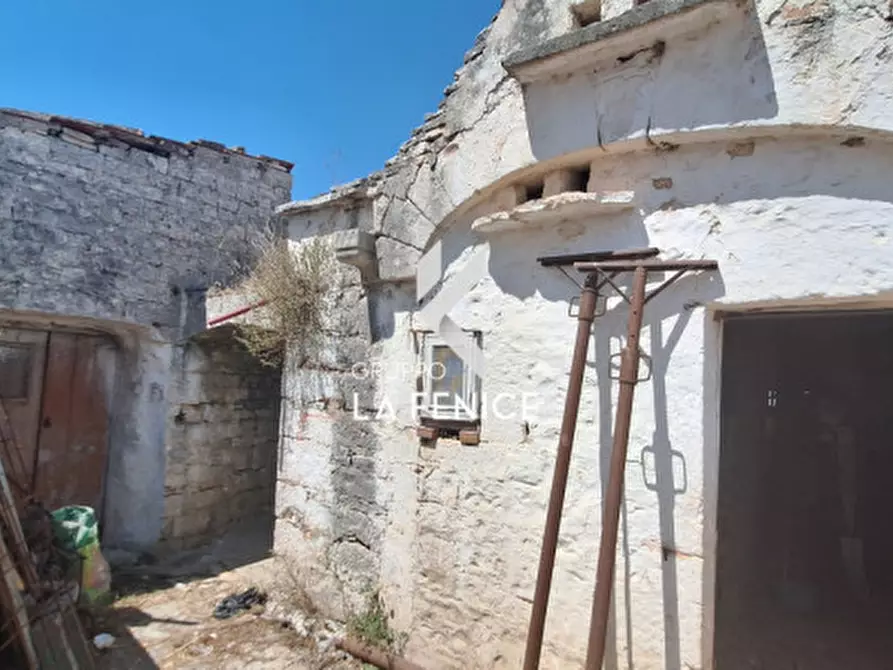 Immagine 12 di Rustico / casale in vendita  in contrada Battaglini a Locorotondo