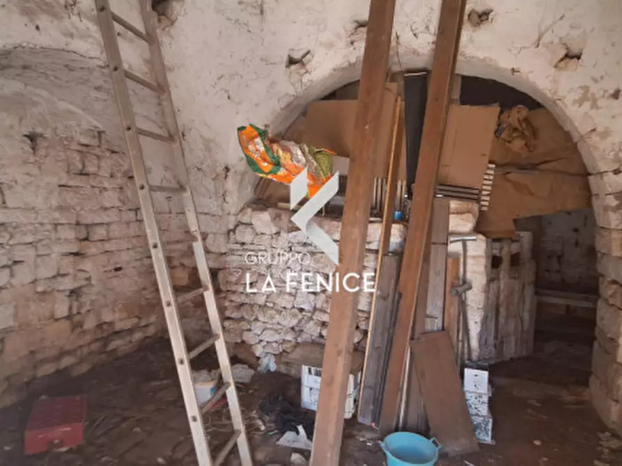 Immagine 15 di Rustico / casale in vendita  in contrada Battaglini a Locorotondo