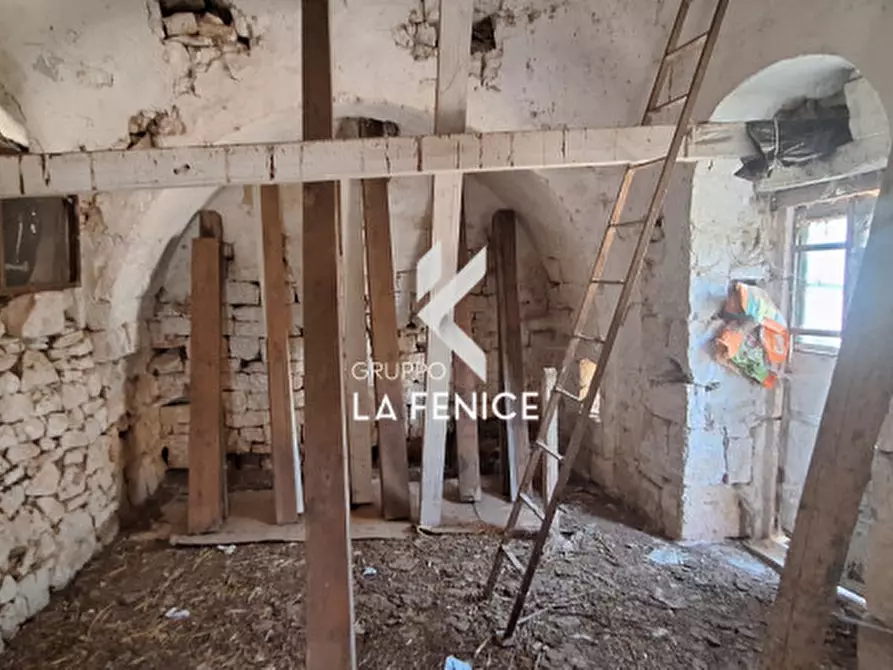 Immagine 18 di Rustico / casale in vendita  in contrada Battaglini a Locorotondo