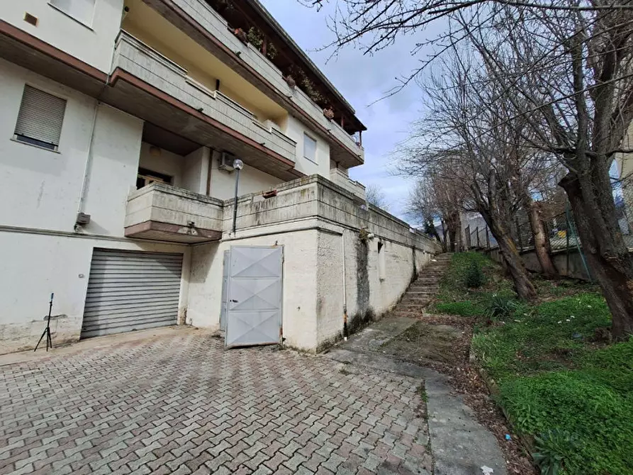 Immagine 2 di Magazzino in vendita  in viale Stazione Centrale, N. snc a Sulmona