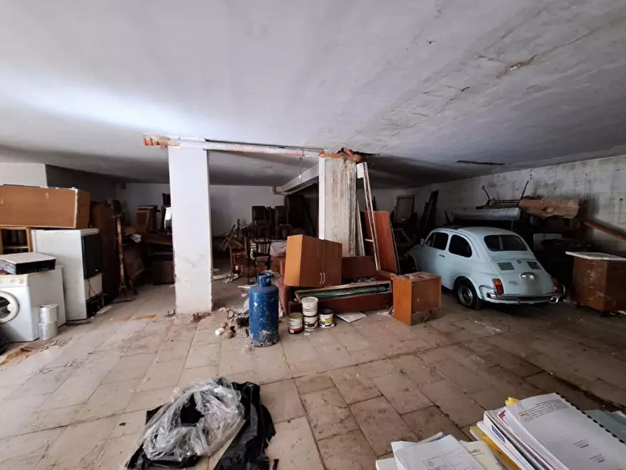 Immagine 4 di Magazzino in vendita  in viale Stazione Centrale, N. snc a Sulmona