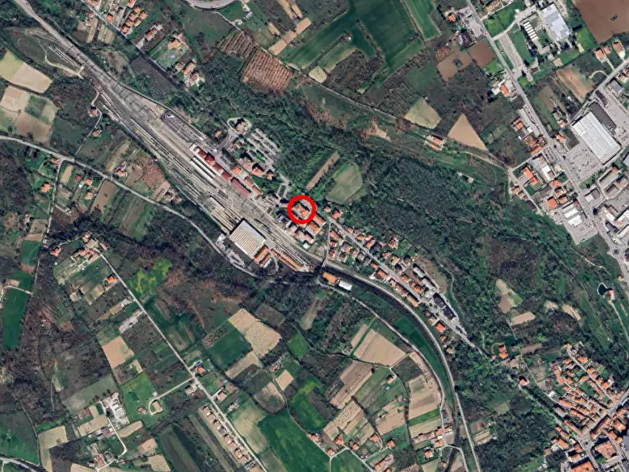 Immagine 10 di Magazzino in vendita  in viale Stazione Centrale, N. snc a Sulmona