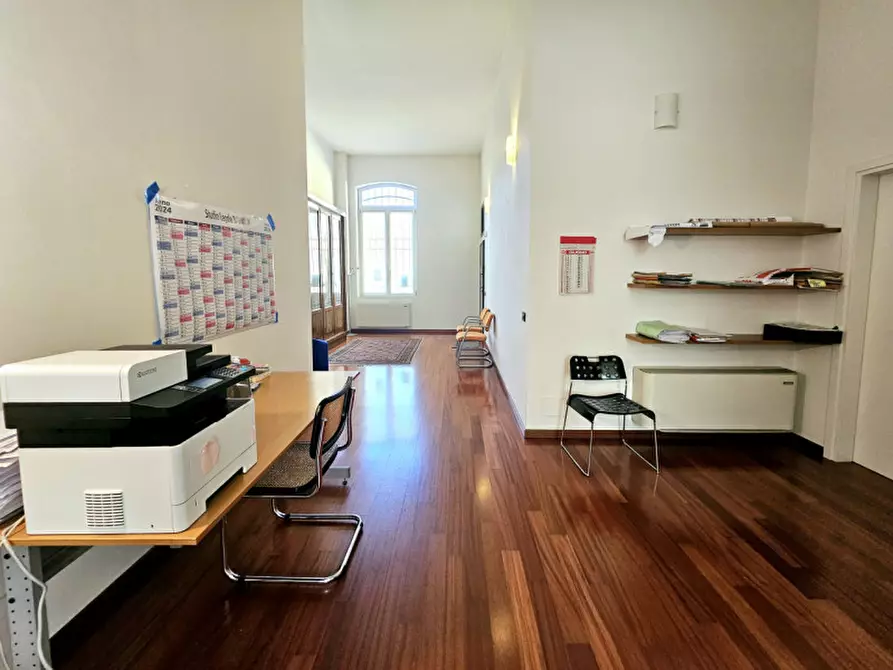 Immagine 4 di Ufficio in vendita  in VIA ANTONIO CORRADINI a Este