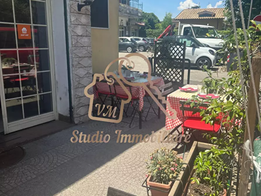 Immagine 8 di Attività commerciale in vendita  in Via Braccianese Claudia 95 a Roma
