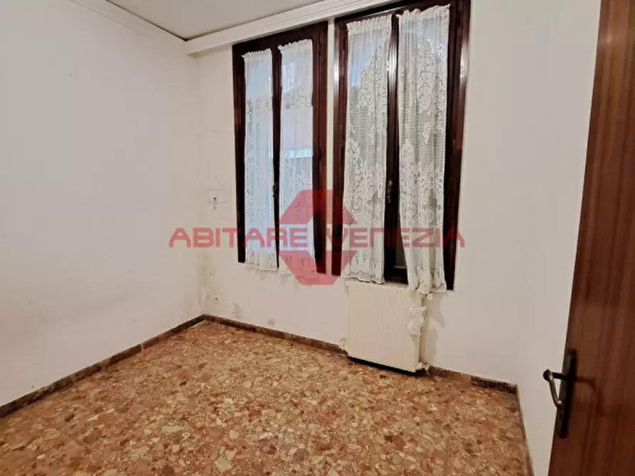 Immagine 7 di Appartamento in vendita  in Castello 1450 a Venezia