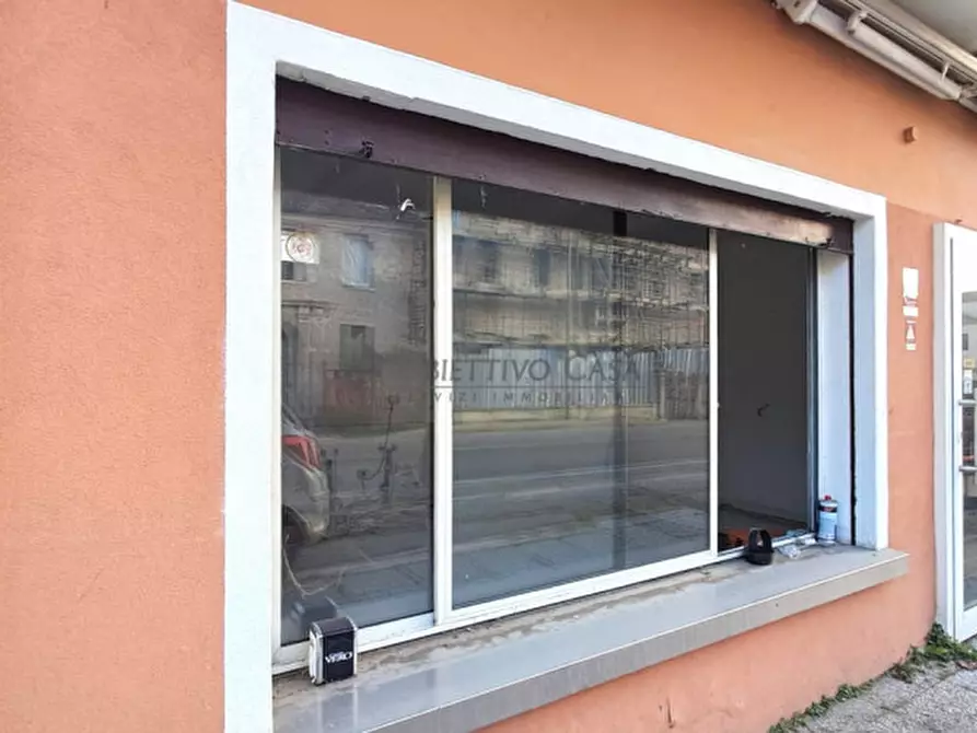 Immagine 1 di Negozio in vendita  in Riviera Martiri della Libertà a Dolo