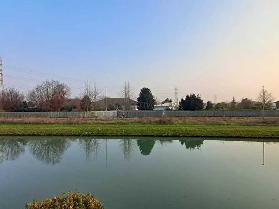 Immagine 3 di Negozio in vendita  in Riviera Martiri della Libertà a Dolo