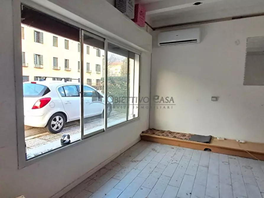 Immagine 4 di Negozio in vendita  in Riviera Martiri della Libertà a Dolo