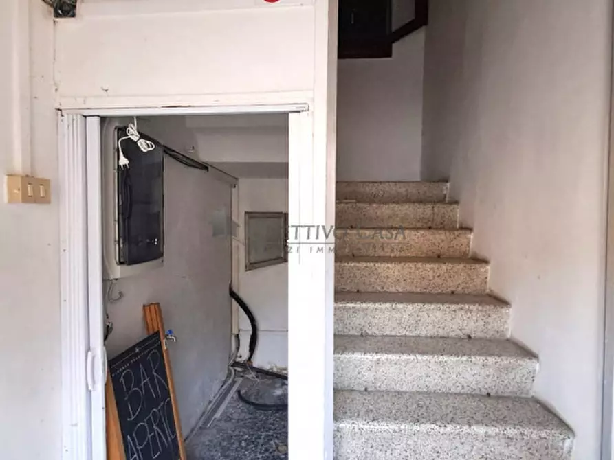 Immagine 8 di Negozio in vendita  in Riviera Martiri della Libertà a Dolo