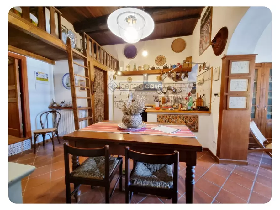 Immagine 4 di Appartamento in vendita  in via degli albito a Gaeta