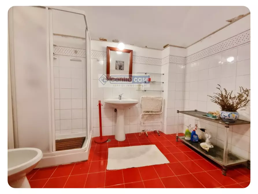 Immagine 21 di Appartamento in vendita  in via degli albito a Gaeta