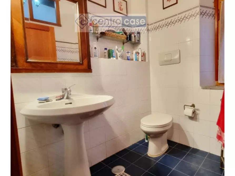 Immagine 29 di Appartamento in vendita  in via degli albito a Gaeta