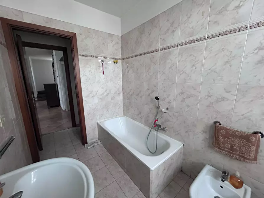 Immagine 17 di Casa bifamiliare in vendita  in Via Garibaldi a Sorbolo Mezzani