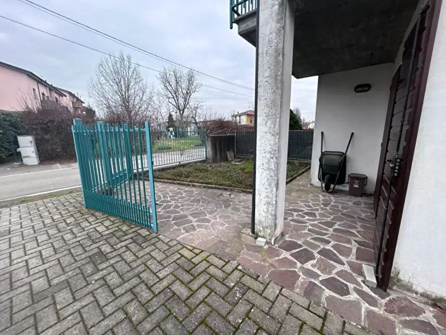 Immagine 25 di Casa bifamiliare in vendita  in Via Garibaldi a Sorbolo Mezzani