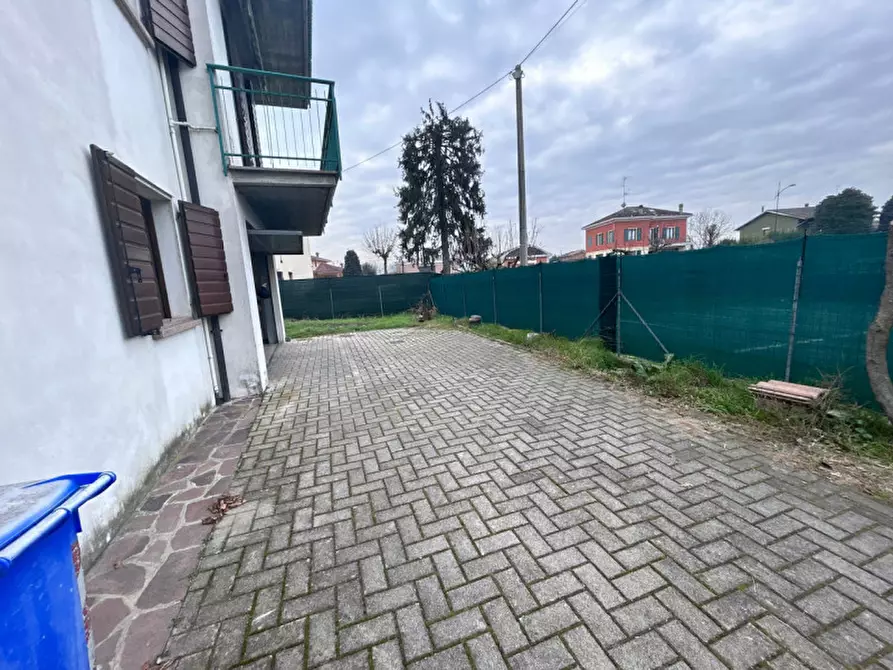 Immagine 26 di Casa bifamiliare in vendita  in Via Garibaldi a Sorbolo Mezzani