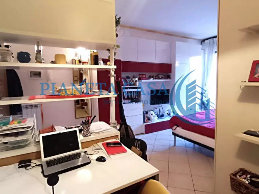 Immagine 1 di Appartamento in vendita  in Piazzale Cimitero Maggiore 12 Milano a Milano