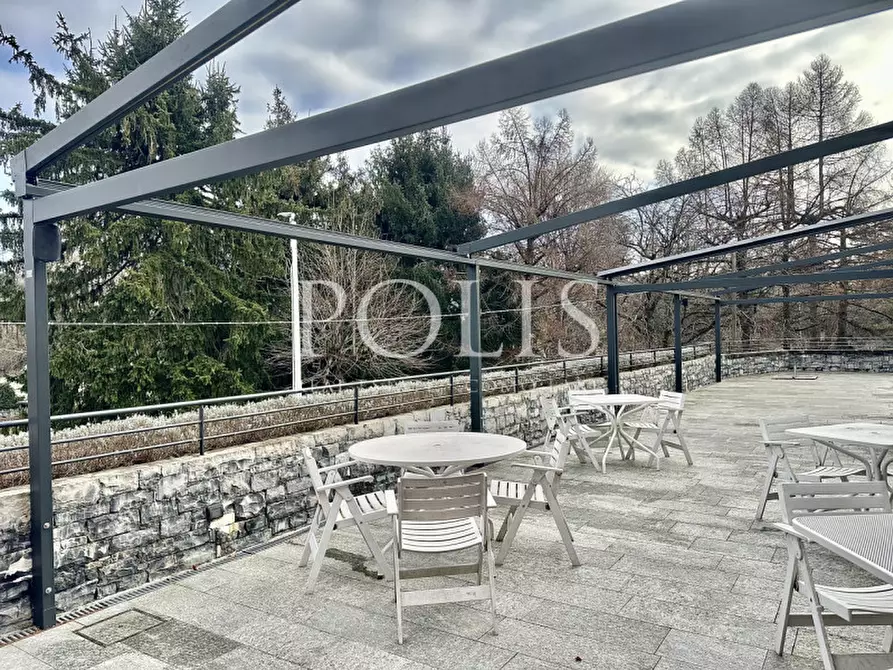 Immagine 7 di Attività commerciale in vendita  a Como