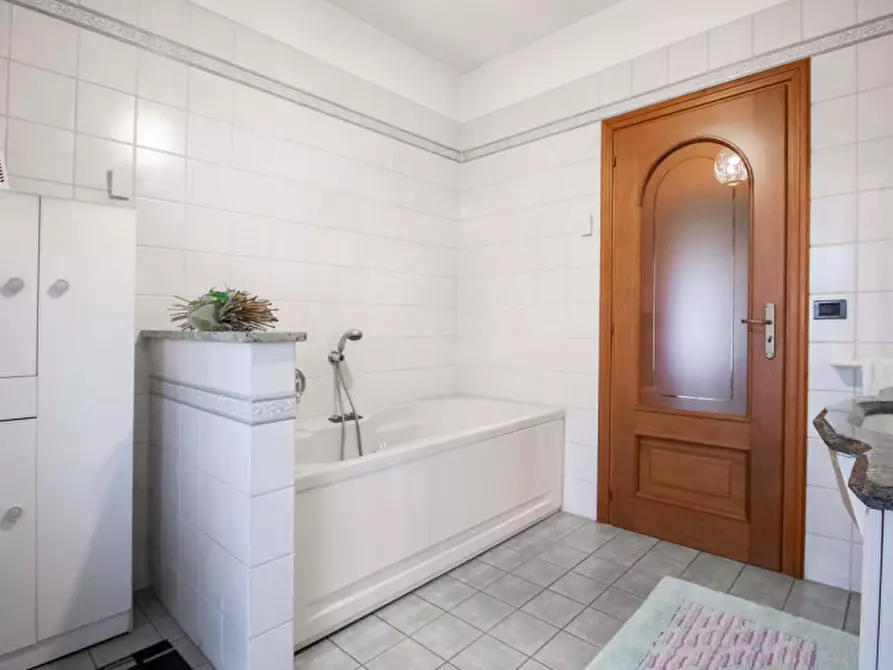 Immagine 27 di Villa in vendita  in Bosconero a Bosconero