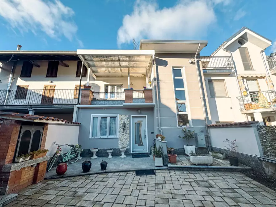 Immagine 2 di Casa indipendente in vendita  in via vittorio veneto n 6 a Cureggio