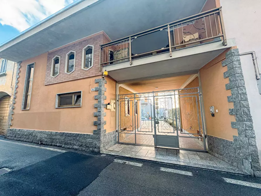 Immagine 3 di Casa indipendente in vendita  in via vittorio veneto n 6 a Cureggio
