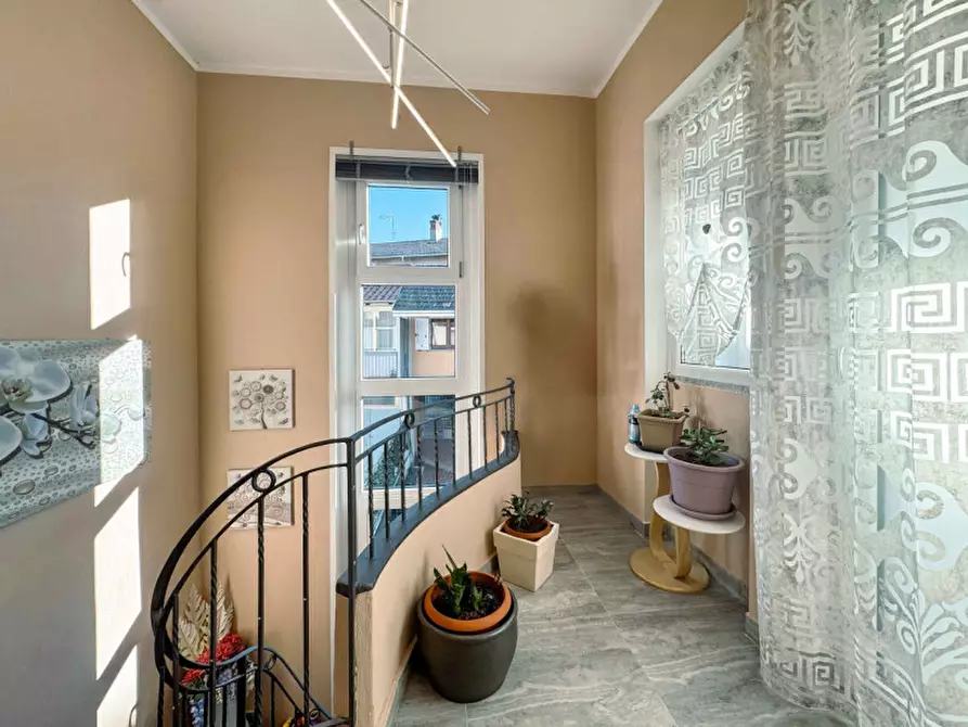 Immagine 7 di Casa indipendente in vendita  in via vittorio veneto n 6 a Cureggio