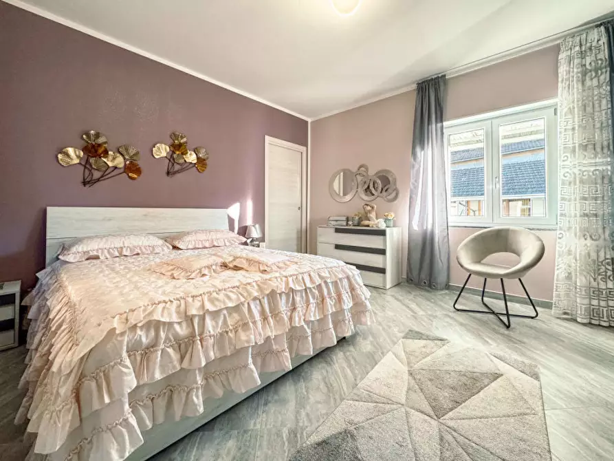 Immagine 8 di Casa indipendente in vendita  in via vittorio veneto n 6 a Cureggio