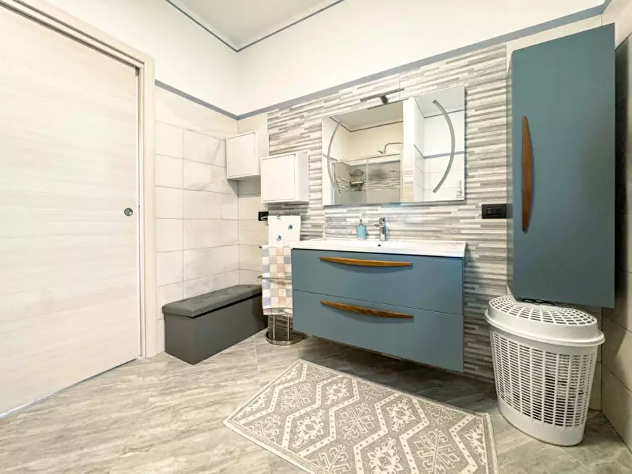 Immagine 13 di Casa indipendente in vendita  in via vittorio veneto n 6 a Cureggio