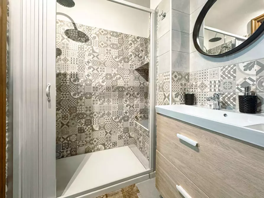 Immagine 27 di Casa indipendente in vendita  in via vittorio veneto n 6 a Cureggio