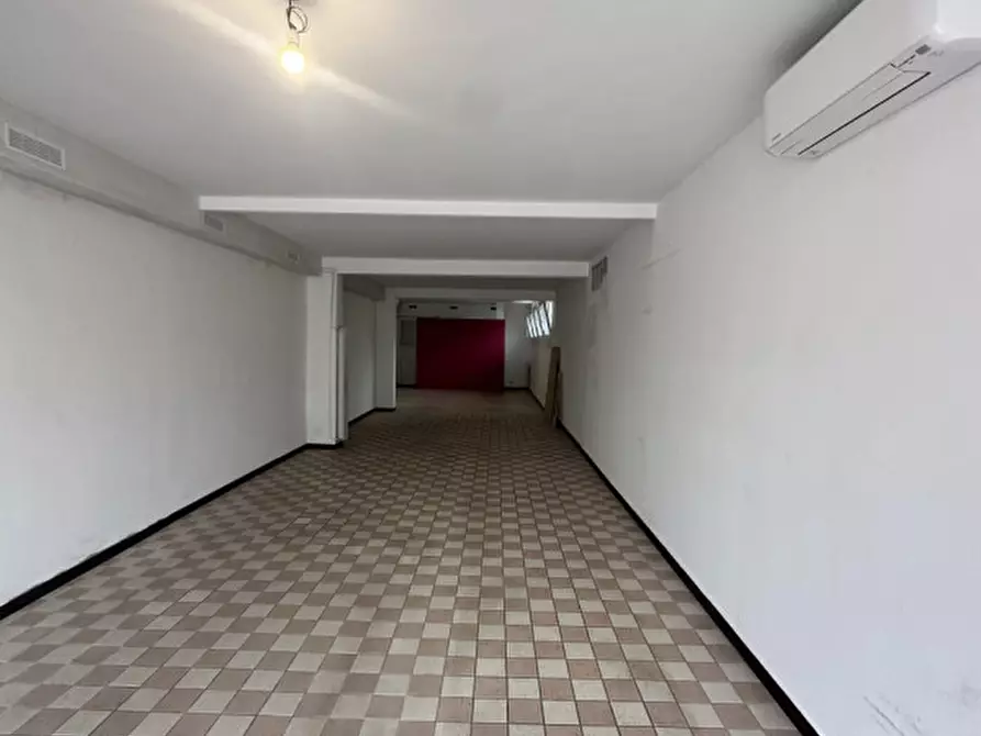 Immagine 6 di Ufficio in affitto  in via nazionale 251 a Mira