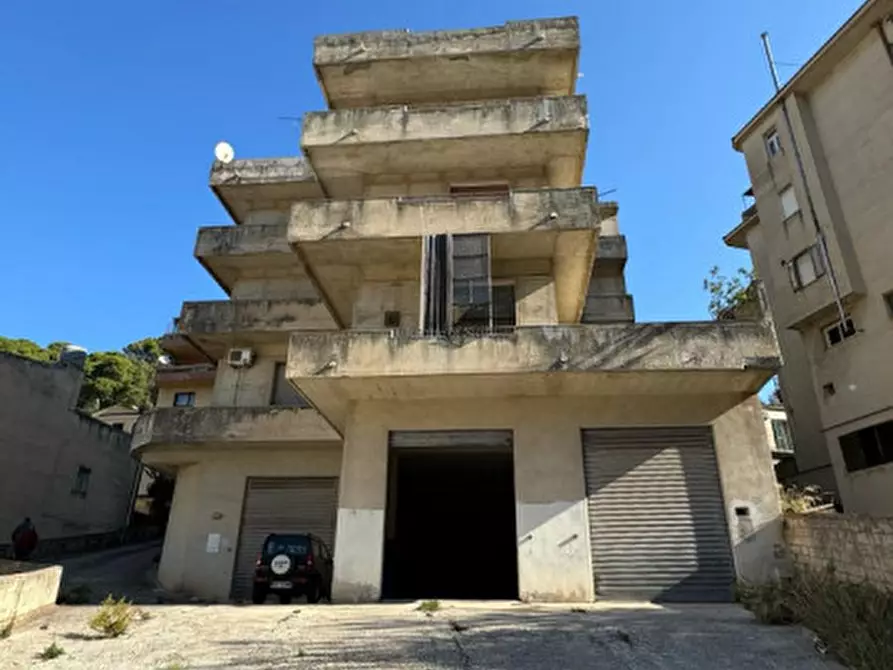 Immagine 2 di Casa indipendente in vendita  a Modica