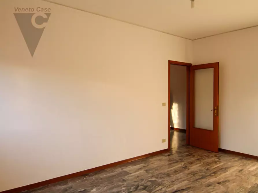 Immagine 10 di Appartamento in vendita  in Via Gaetano Donizetti a Piove Di Sacco