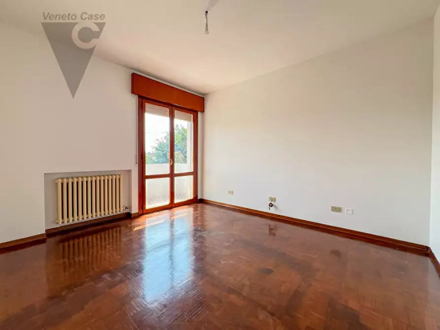 Immagine 20 di Appartamento in vendita  in Via Gaetano Donizetti a Piove Di Sacco