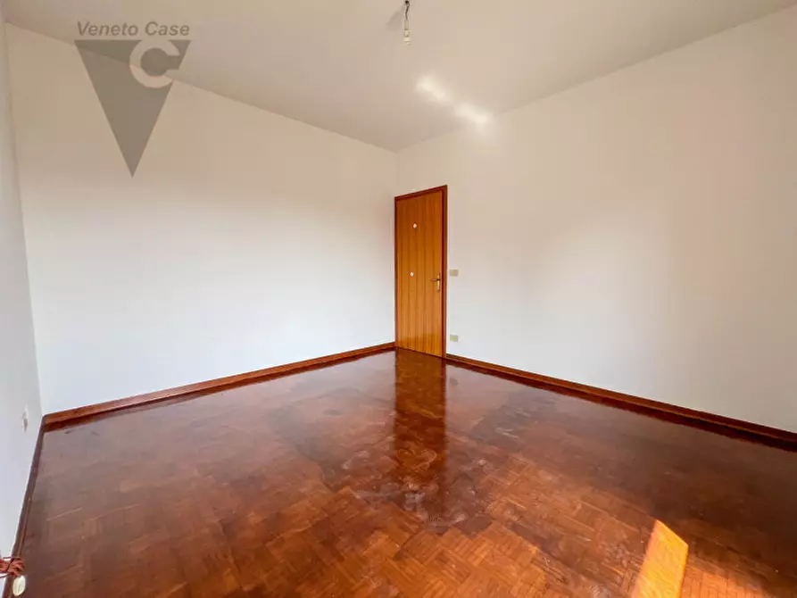 Immagine 23 di Appartamento in vendita  in Via Gaetano Donizetti a Piove Di Sacco