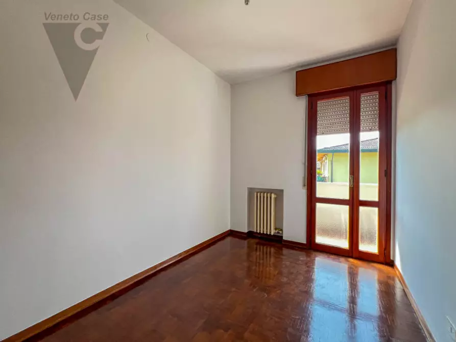 Immagine 25 di Appartamento in vendita  in Via Gaetano Donizetti a Piove Di Sacco