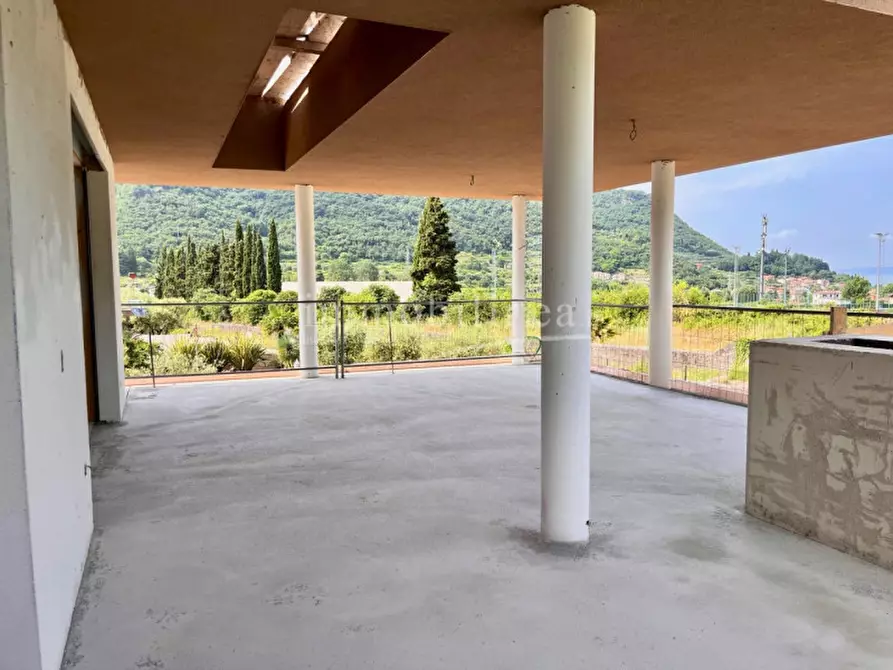 Immagine 2 di Attico in vendita  in via Giare a Garda