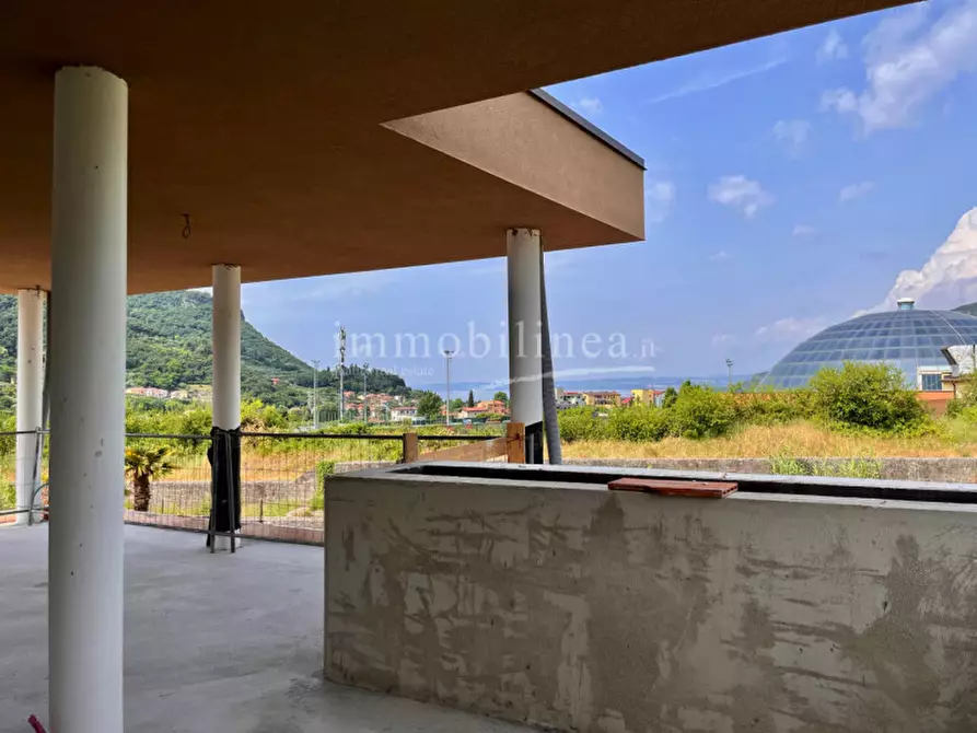 Immagine 10 di Attico in vendita  in via Giare a Garda