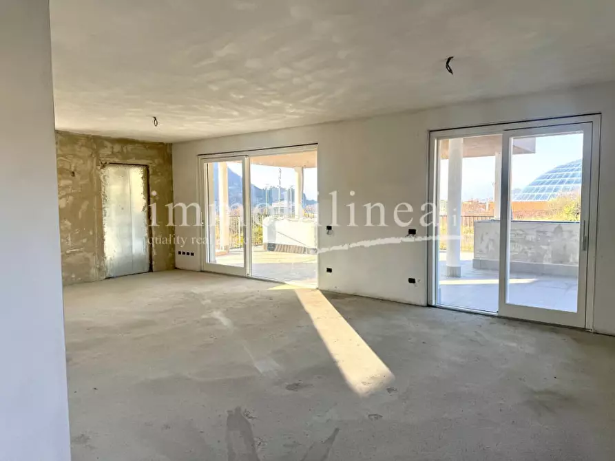 Immagine 11 di Attico in vendita  in via Giare a Garda