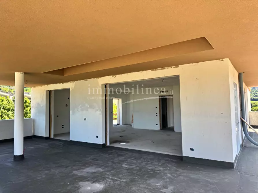 Immagine 15 di Attico in vendita  in via Giare a Garda