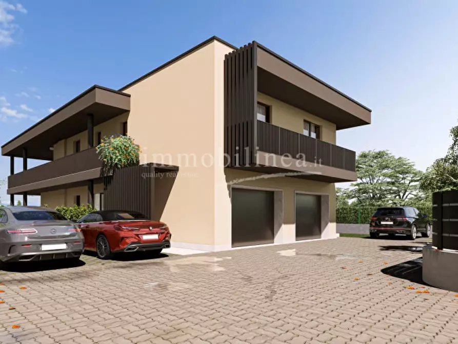 Immagine 20 di Attico in vendita  in via Giare a Garda