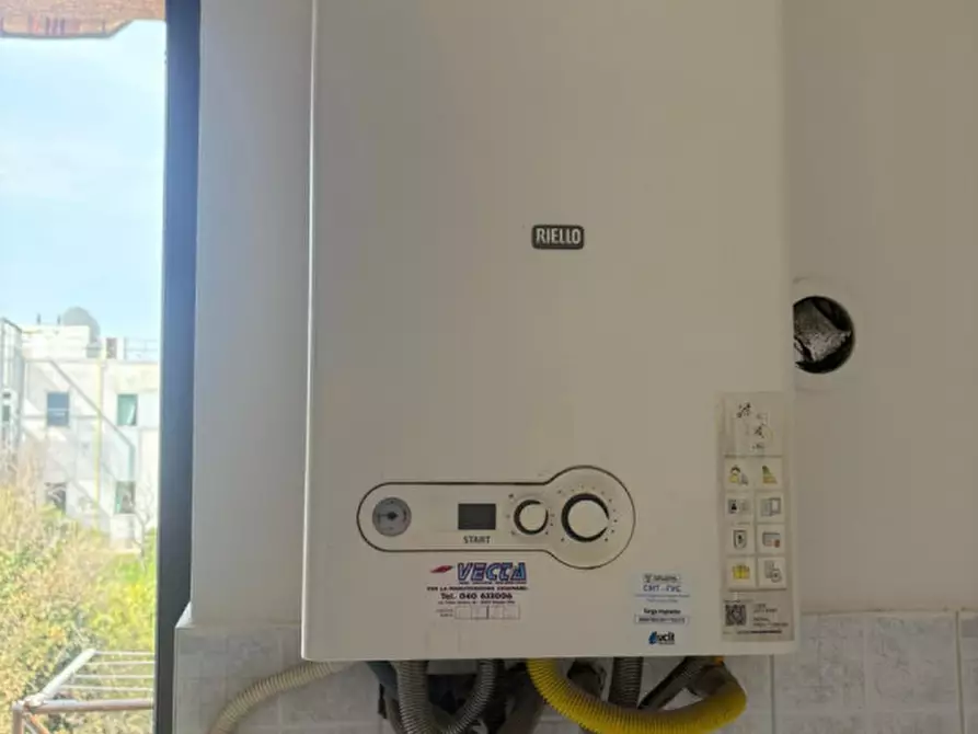 Immagine 17 di Appartamento in vendita  in Strada della Rosandra 56 a Trieste