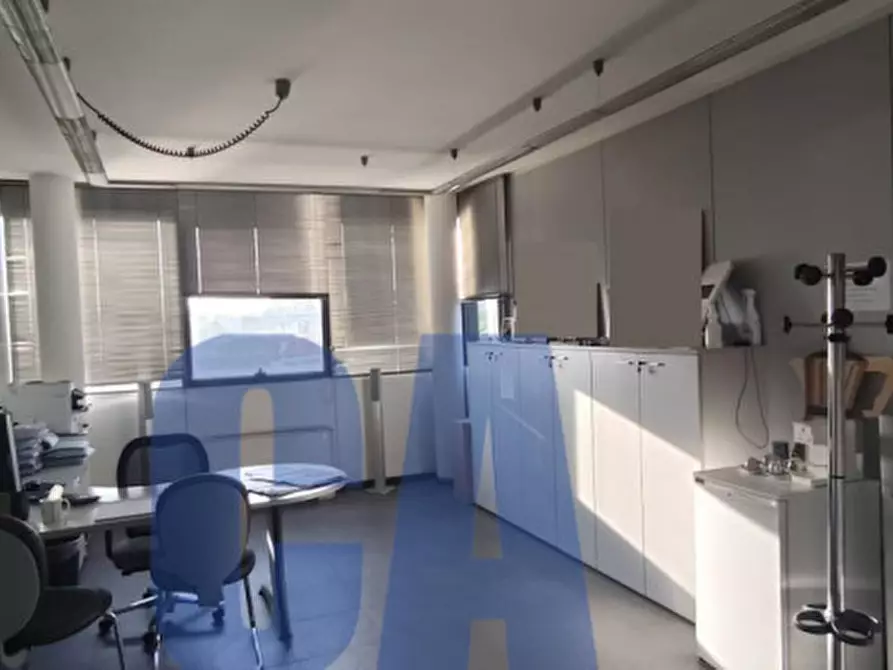 Immagine 6 di Laboratorio in vendita  in VIA IDIOMI a Assago