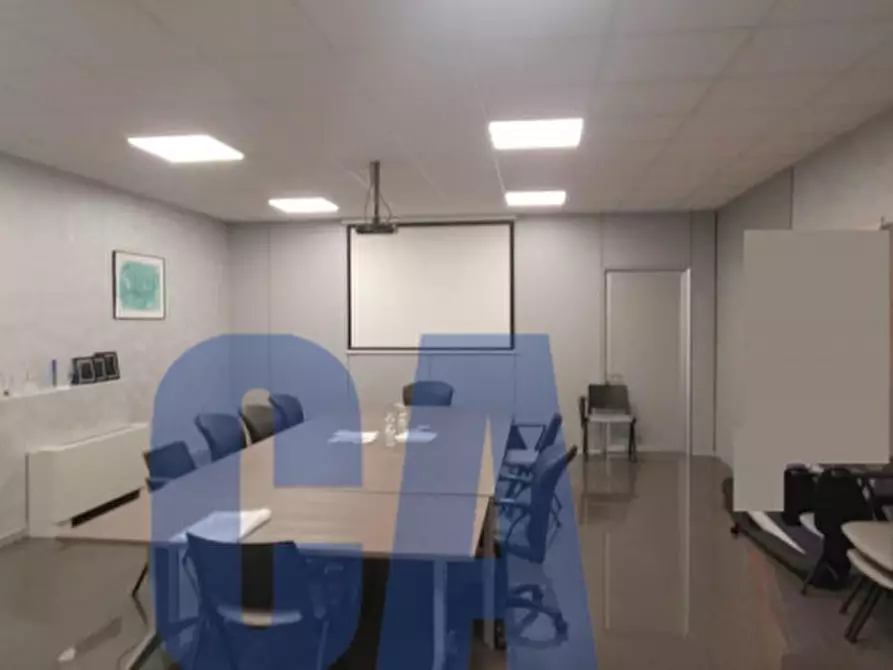 Immagine 11 di Laboratorio in vendita  in VIA IDIOMI a Assago