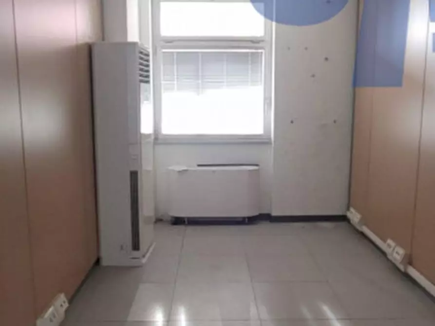 Immagine 9 di Ufficio in affitto  in VIA BUGATTI ETTORE a Milano