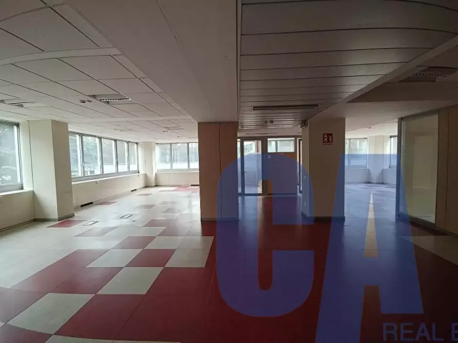 Immagine 7 di Ufficio in affitto  in VIA BUGATTI ETTORE a Milano