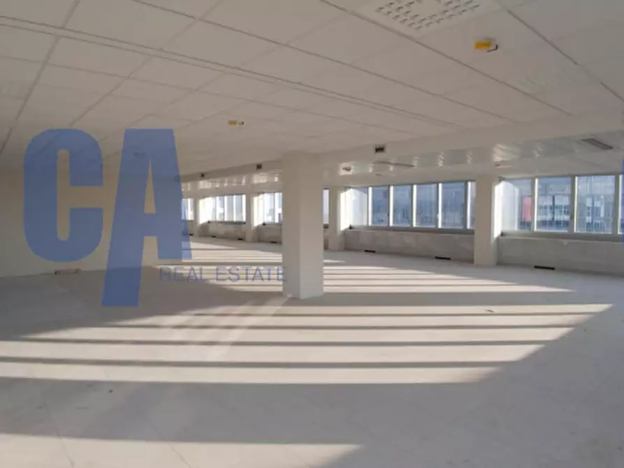 Immagine 22 di Ufficio in affitto  in VIA BUGATTI ETTORE a Milano