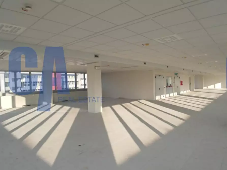 Immagine 22 di Ufficio in affitto  in VIA BUGATTI ETTORE a Milano