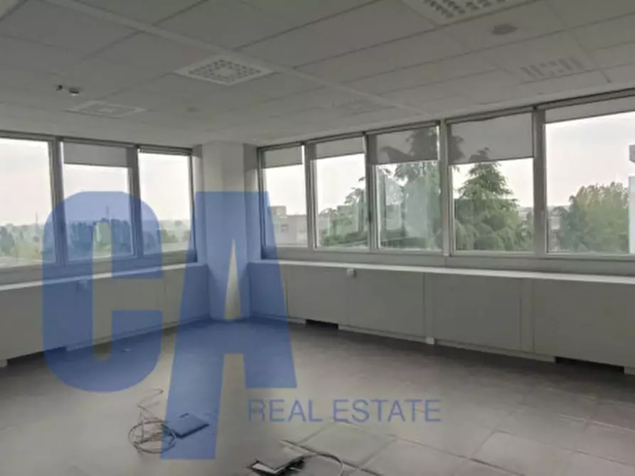 Immagine 10 di Ufficio in affitto  in VIA BUGATTI ETTORE a Milano