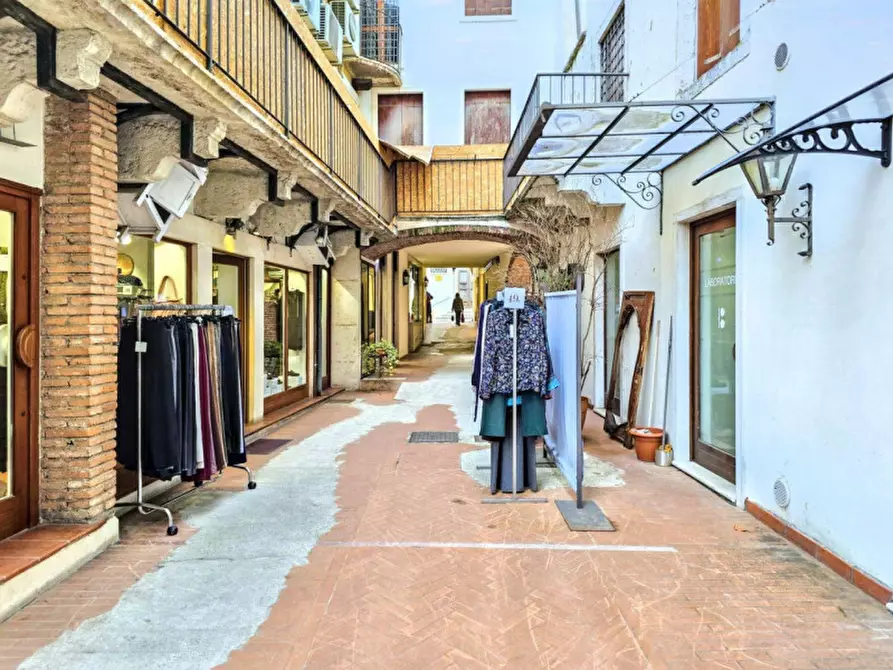 Immagine 6 di Terreno in vendita  in Largo Fusinelle, N. snc a Schio