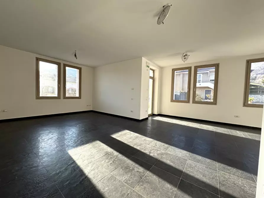 Immagine 8 di Negozio in affitto  in via Roma a Calvene