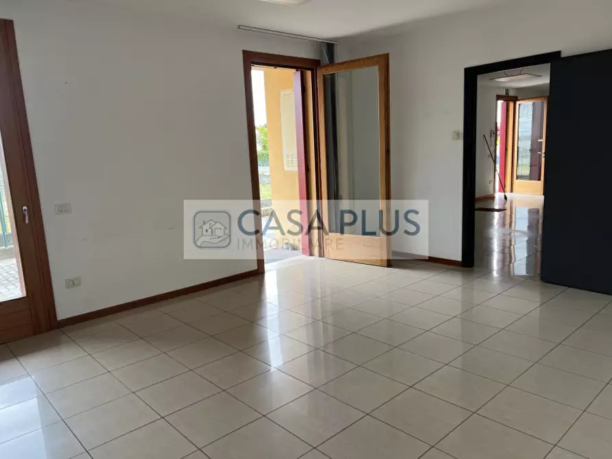 Immagine 3 di Ufficio in affitto  a Cittadella